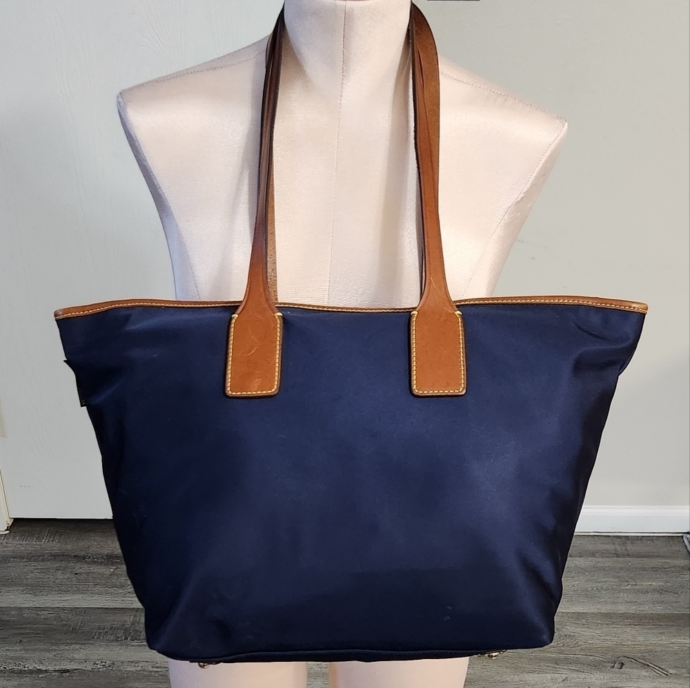 Dooney & Bourke Wayfarer Tote - Picture 3 of 11